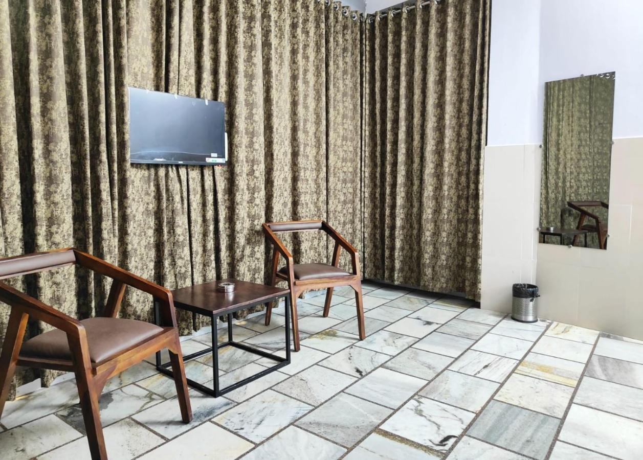 Vamoose Relax Inn Джодхпур Экстерьер фото